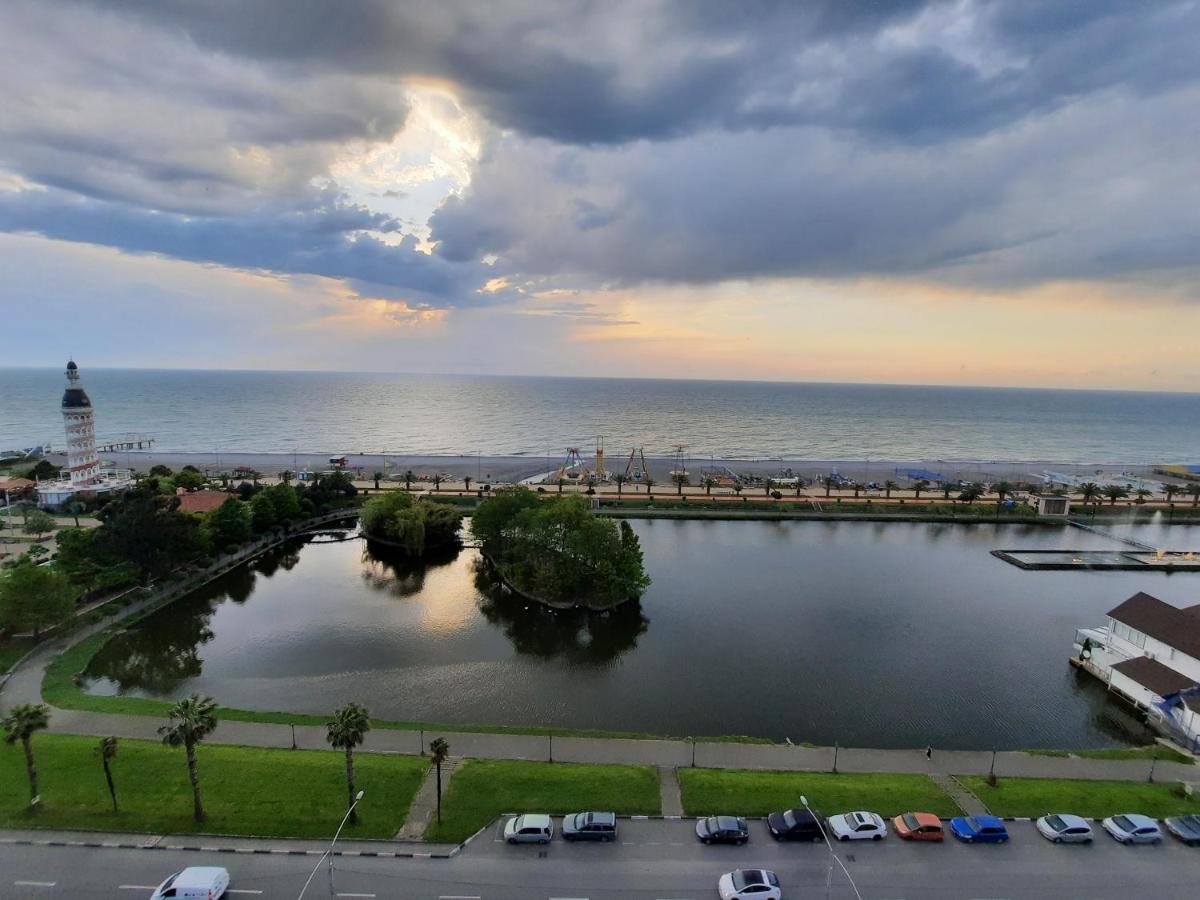 The Best Beach Aparthotel Orbi City Батуми Екстериор снимка